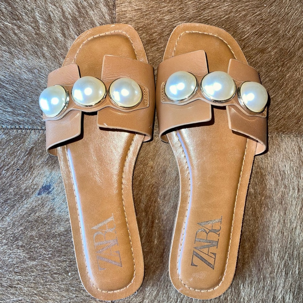 ZARA Brown Leather Half Pearl Slides